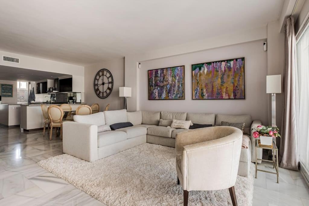- Apartment Benalmádena